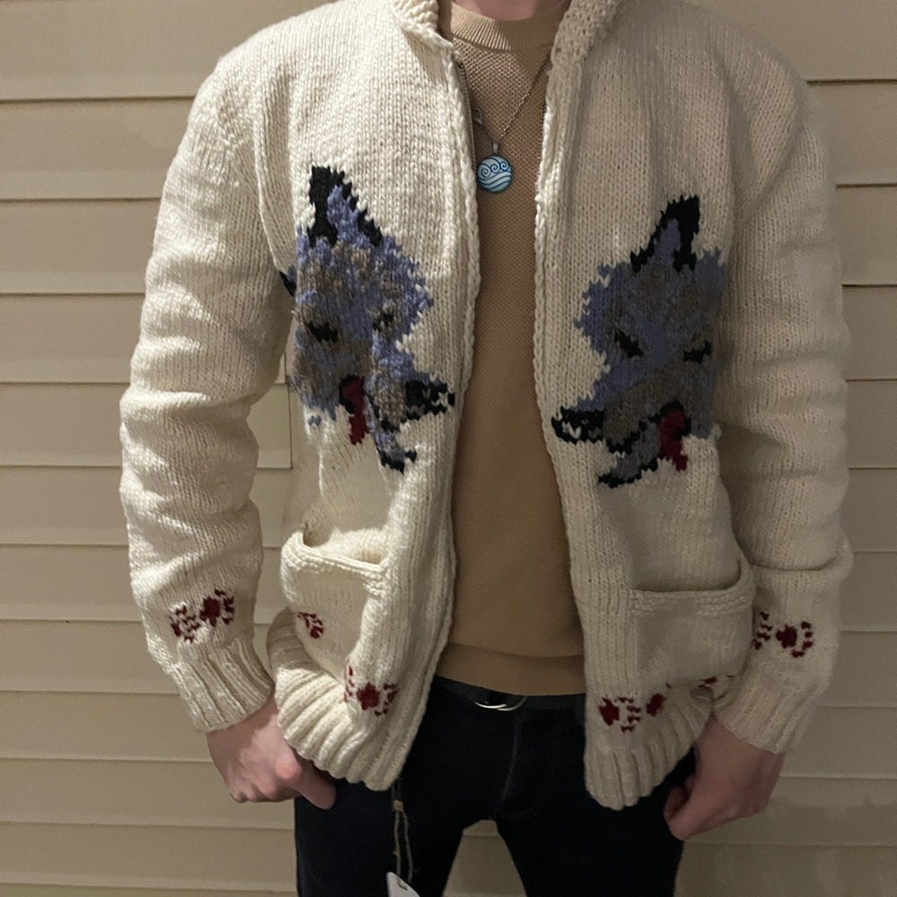 Mary maxim design Cowichan sweater wolfs vintage style handmade - Picture 9 of 11